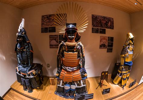 東京 博物館 おすすめ - 未来のロボットと古代の武士が共存する空間